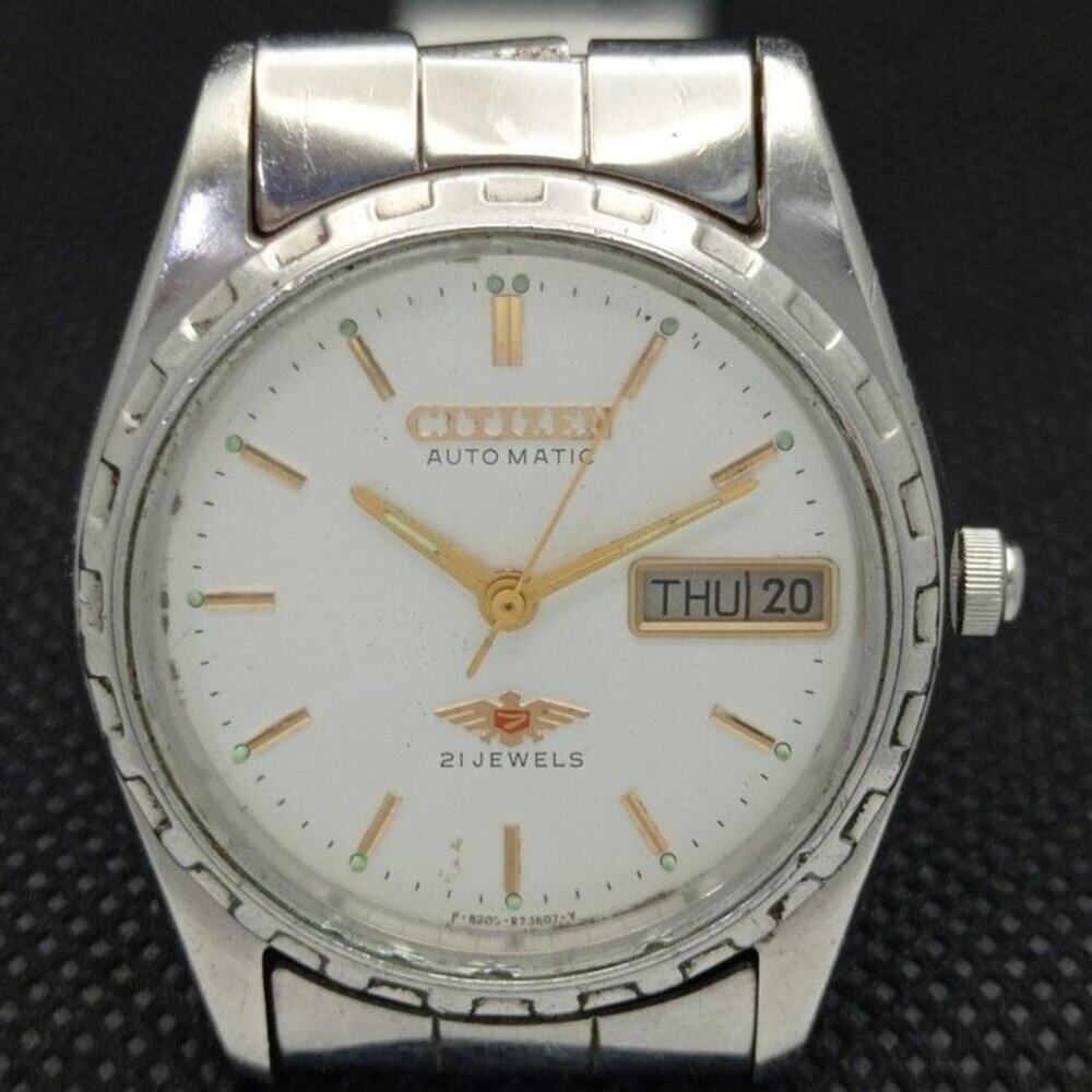 Vintage 1987 Citizen Automatic Mens Silver Watch W/daydate & Gold accents - Picture 4 of 8